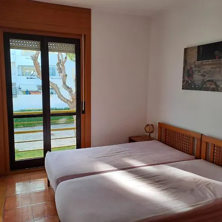 Acoteias - 3 Bedrooms Near Falesia Beach Apartment